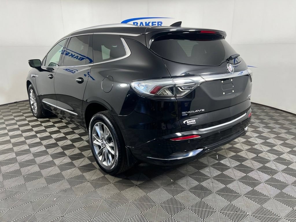 Used 2023 Ebony Twilight Buick Avenir image 3