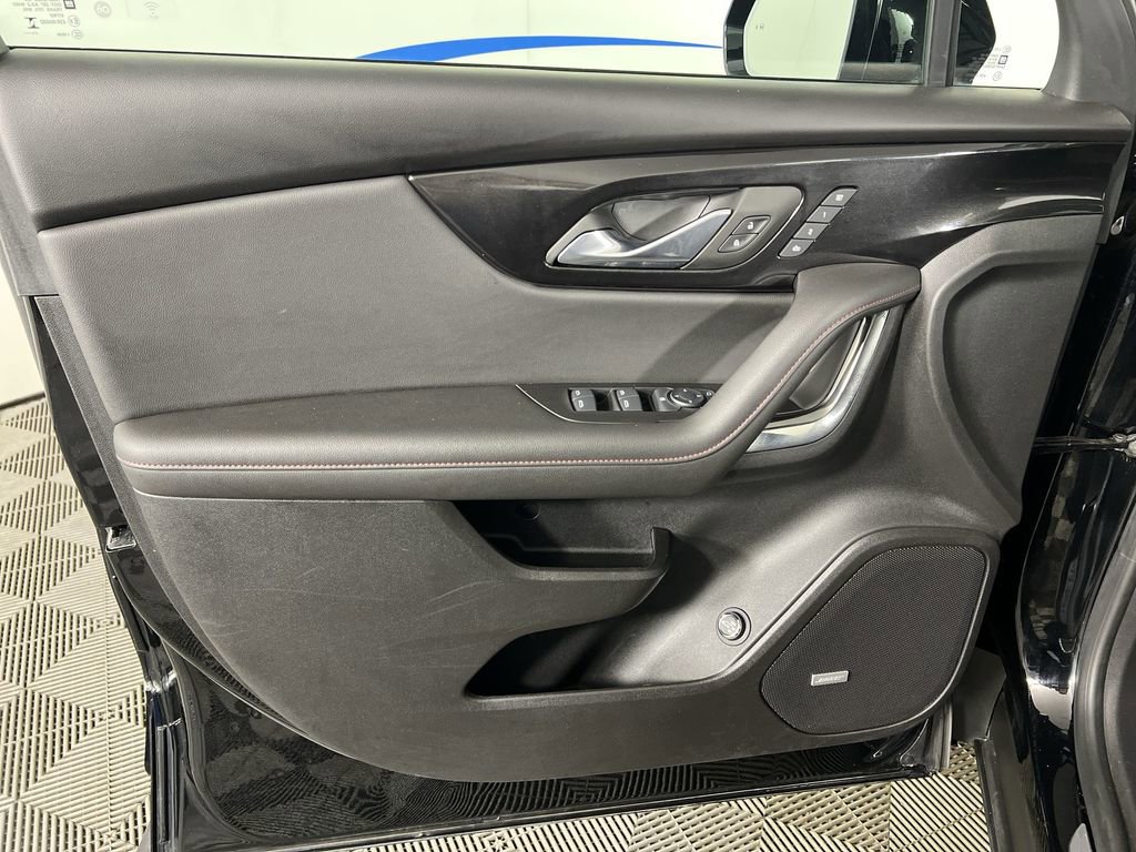 Used 2025 Black Chevrolet RS image 23