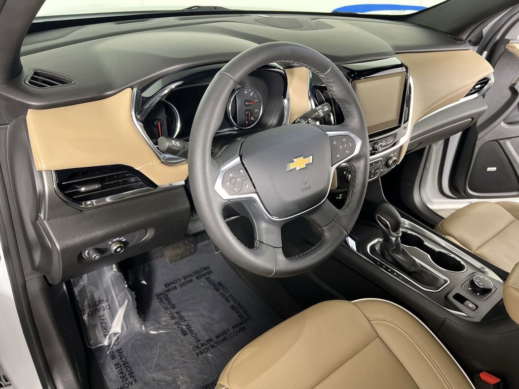 Used 2023 Summit White Chevrolet Premier image 11