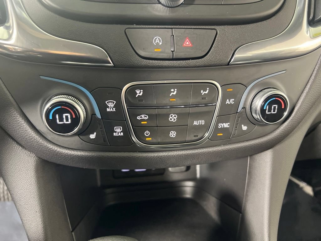 Used 2024 Mosaic Black Metallic Chevrolet LT w/1LT image 21