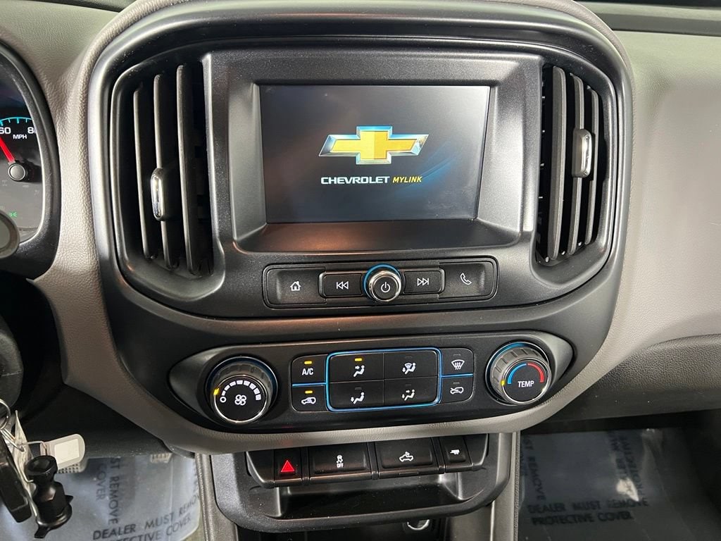 Used 2018 Kinetic Blue Chevrolet WT image 21