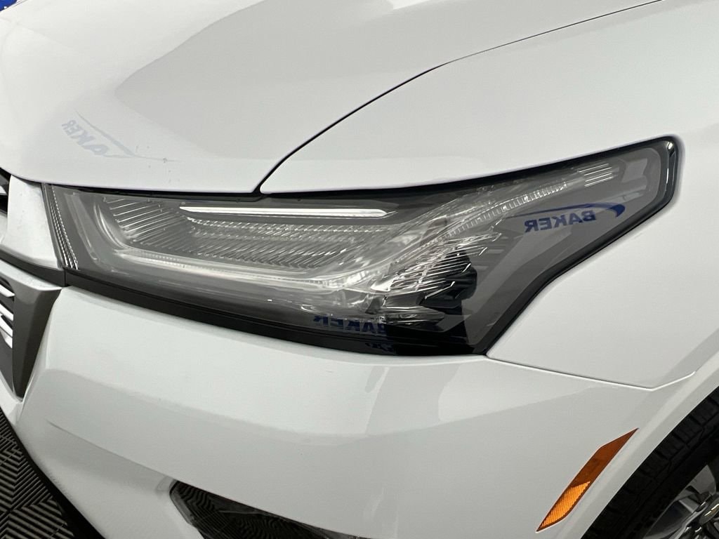 Used 2023 Summit White Chevrolet Premier image 37