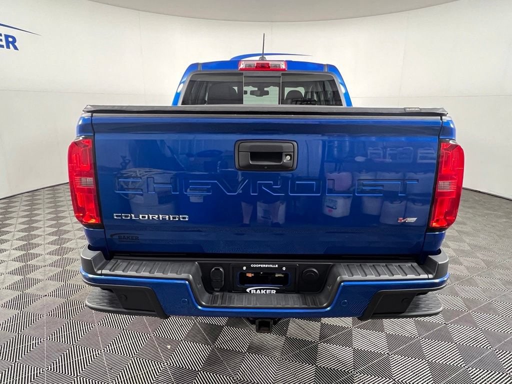 Used 2021 Bright Blue Chevrolet Z71 image 5