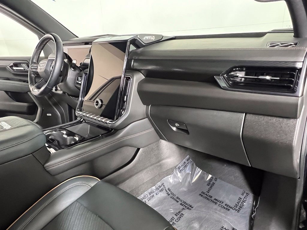 Used 2025 Titanium Rush GMC AT4 image 11