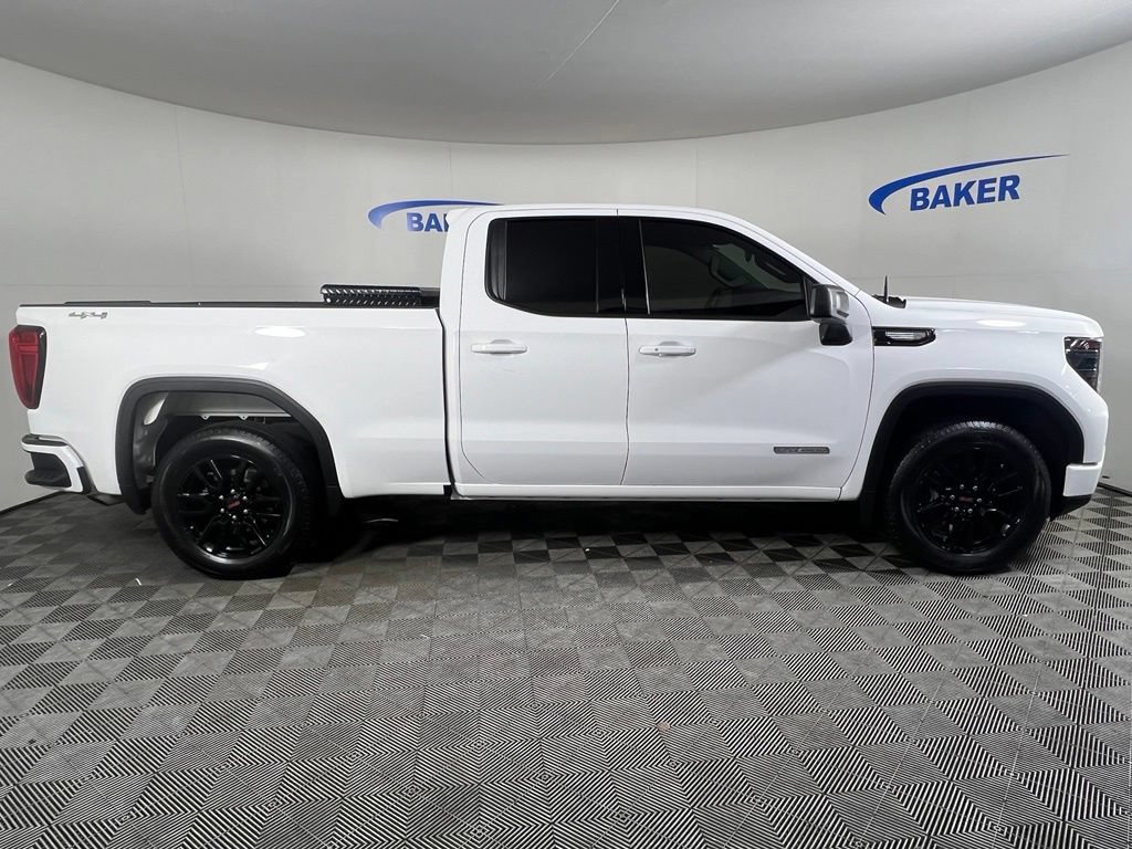 Used 2024 Summit White GMC Elevation w/3VL image 7