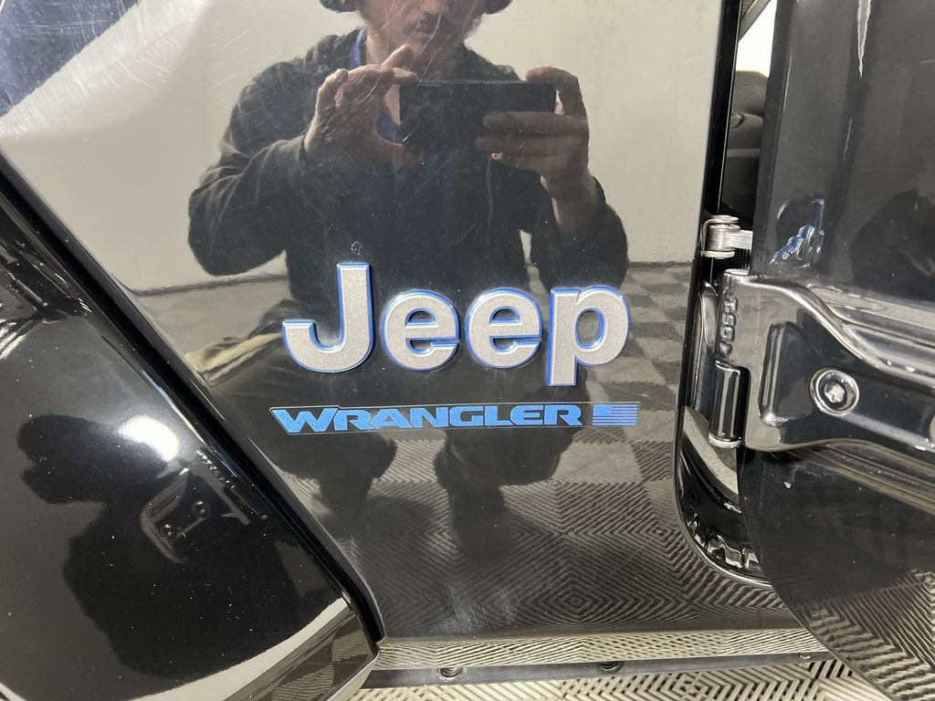 Used 2024 Black Jeep Sport image 28