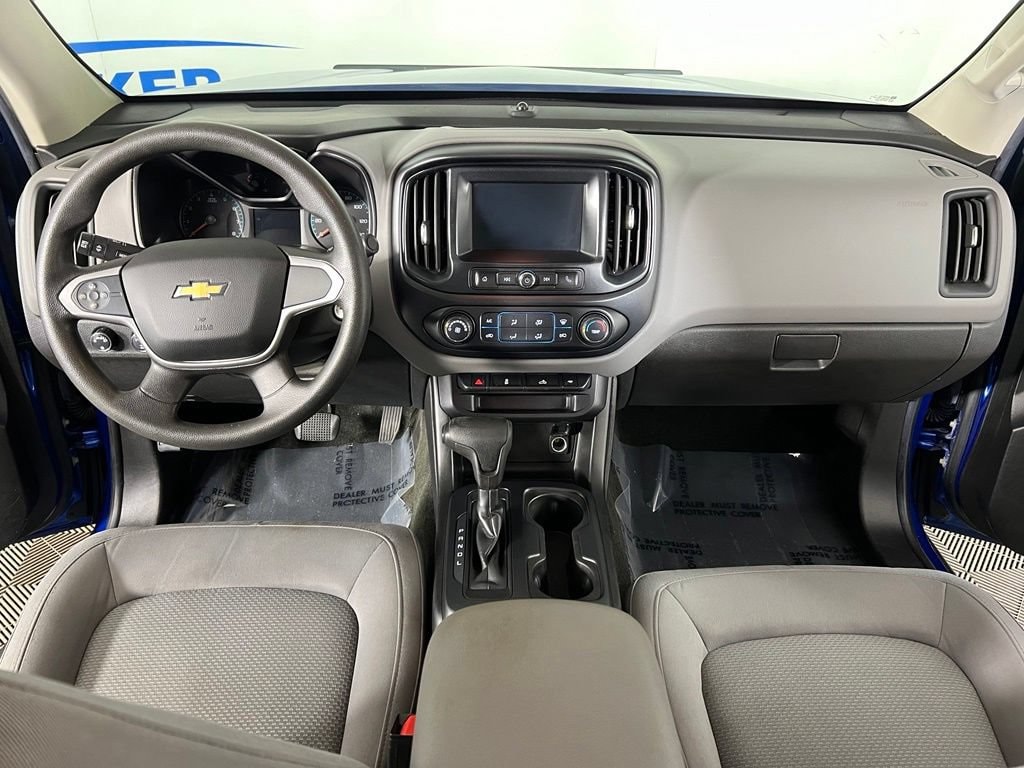 Used 2018 Kinetic Blue Chevrolet WT image 10
