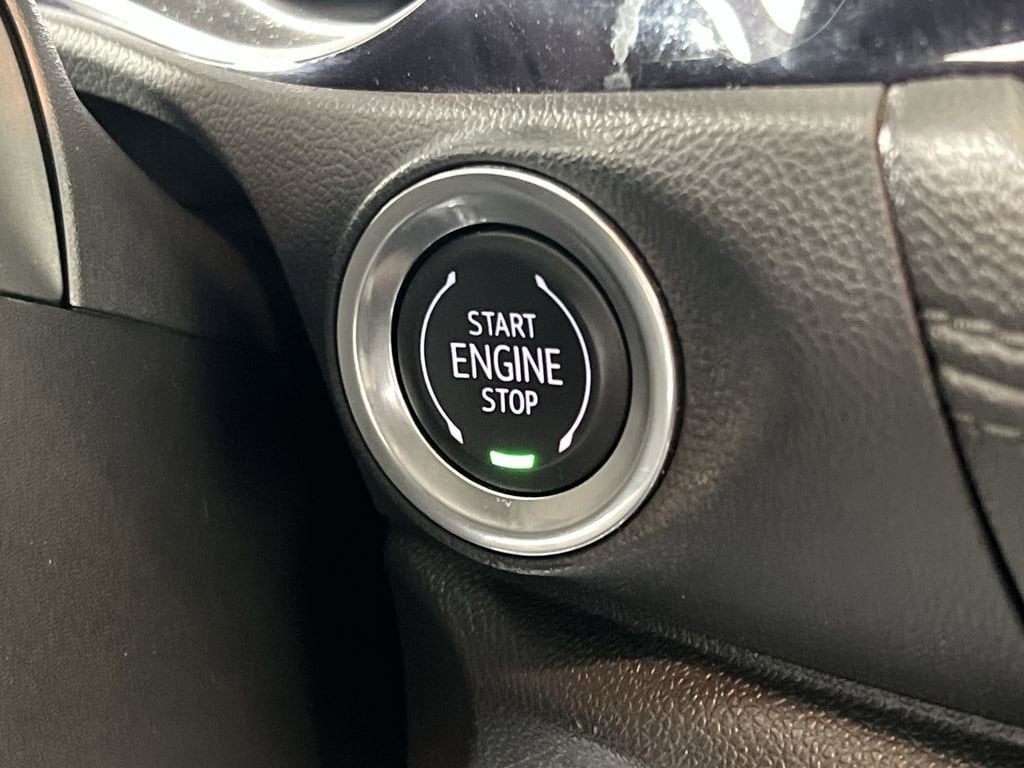 Used 2021 Deep Azure Buick Preferred image 17