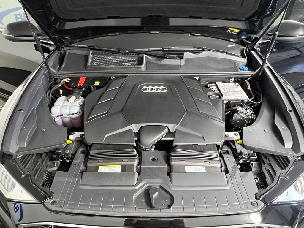 Used 2022 Mythos Black Audi 55 Premium image 33