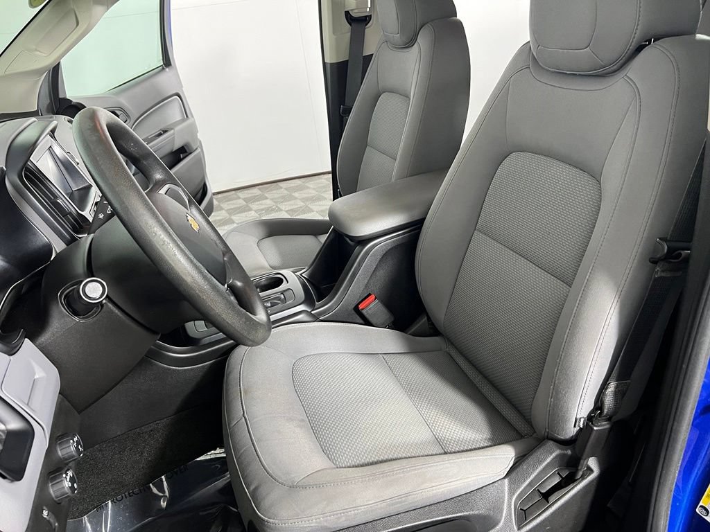 Used 2018 Kinetic Blue Chevrolet WT image 15