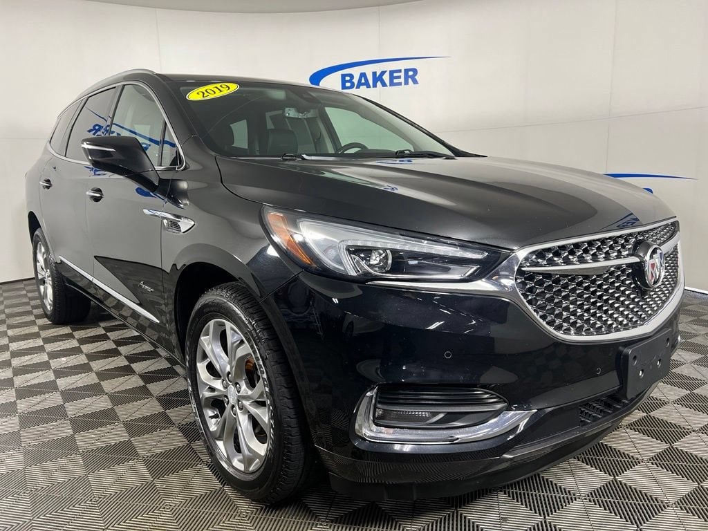 Used 2019 Ebony Twilight Buick Avenir image 8