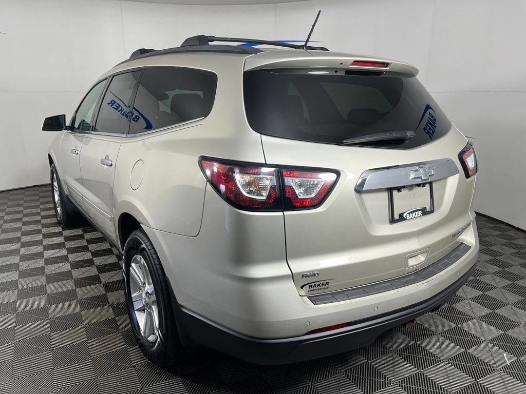 Used 2013 Champagne Silver Chevrolet 1LT image 3