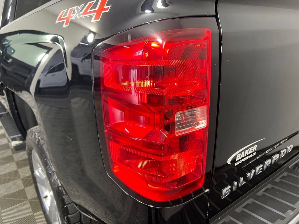 Used 2014 Black Chevrolet LT image 33
