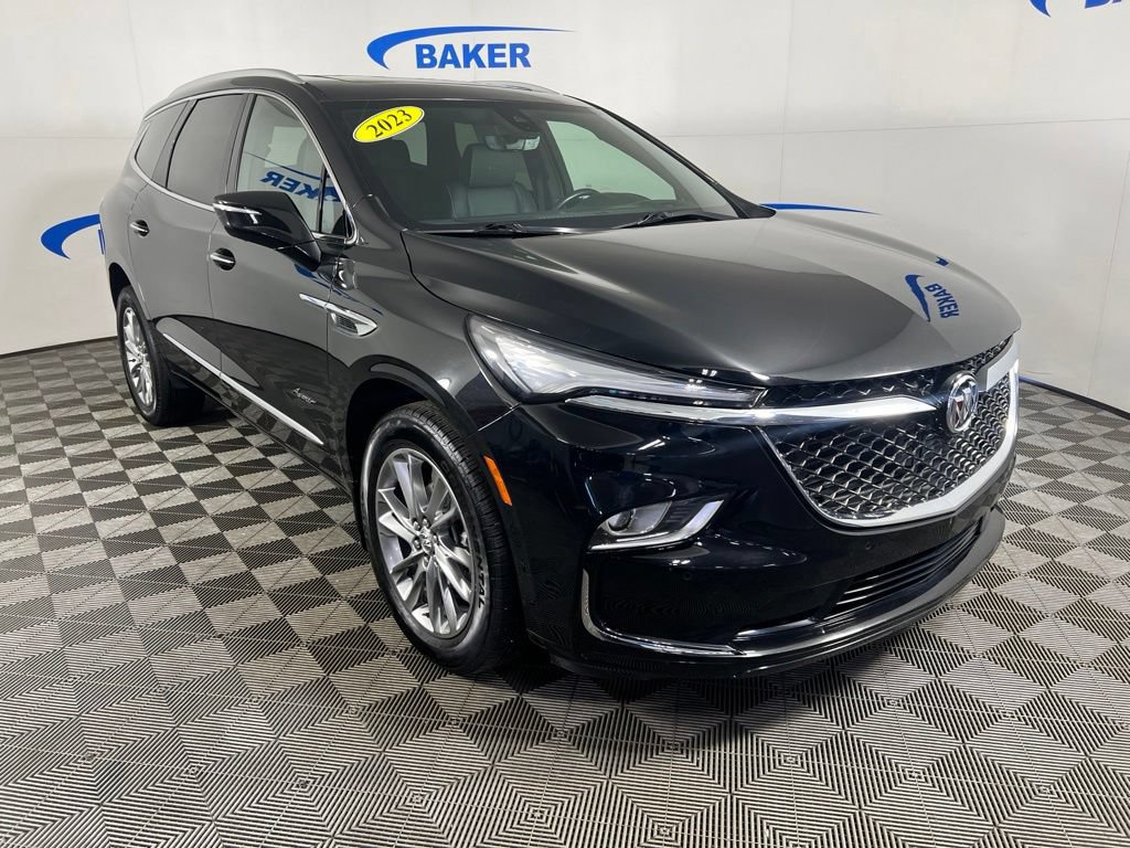 Used 2023 Ebony Twilight Buick Avenir image 8