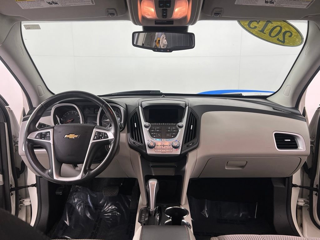 Used 2015 White Diamond Tricoat Chevrolet LT w/1LT image 8