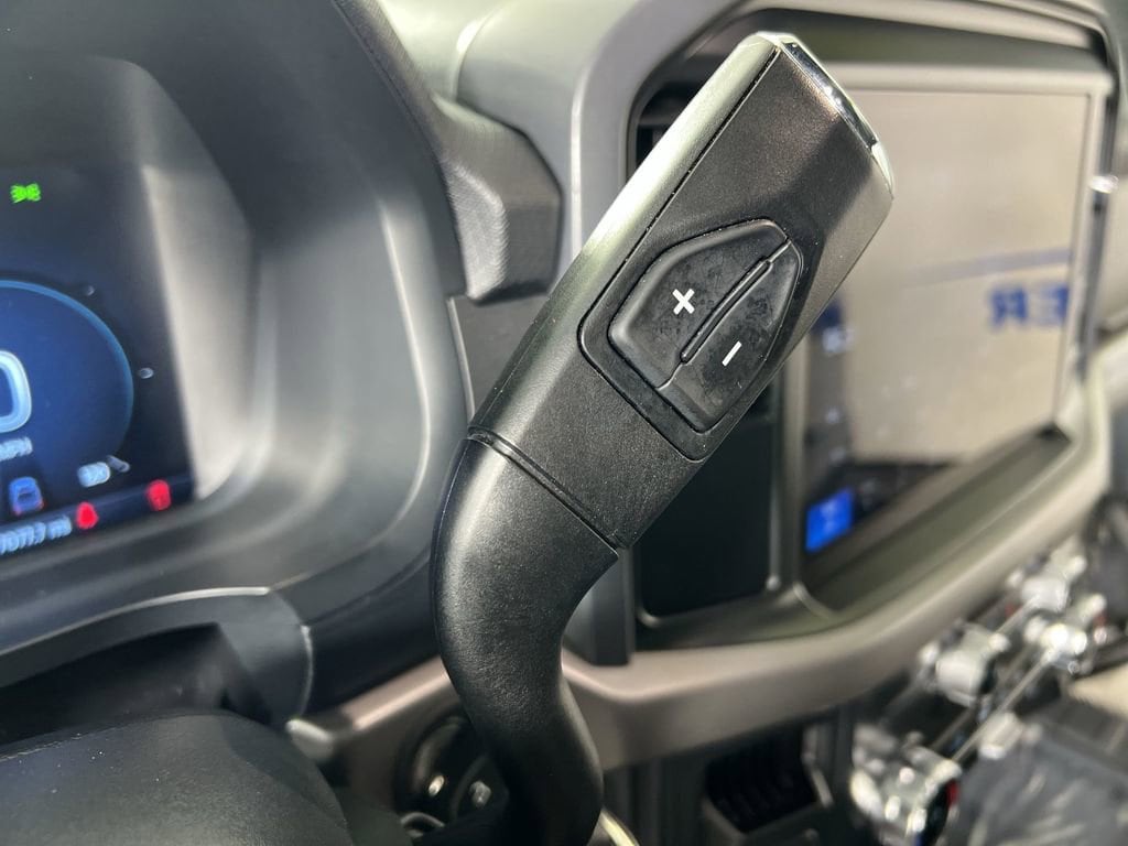 Used 2025 Agate Black Ford XLT image 16