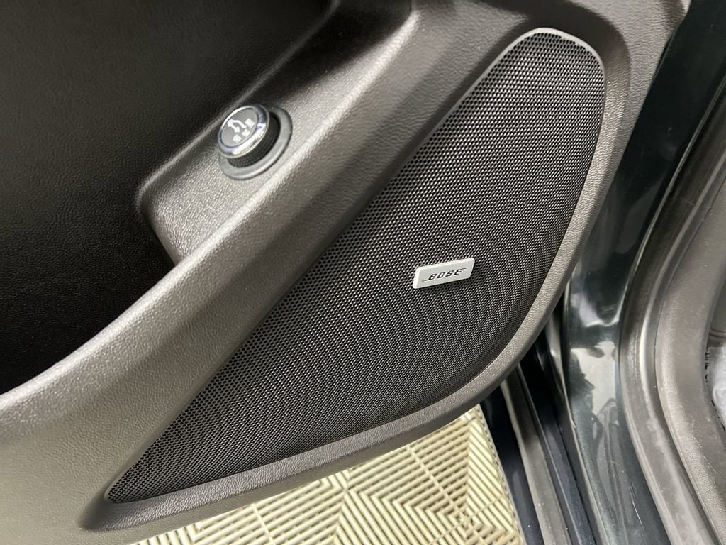 Used 2020 Graphite Chevrolet Premier image 26