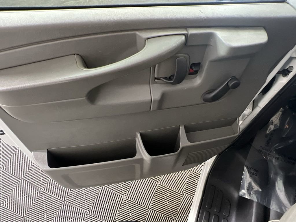 Used 2012 Summit White Chevrolet Work Van image 18