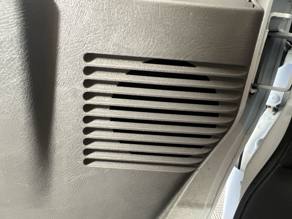 Used 2019 Summit White Chevrolet Work Van image 20