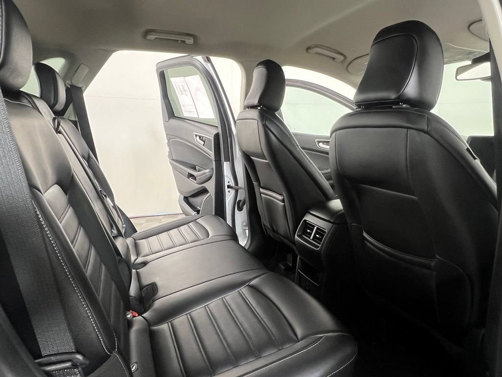 Used 2024 Oxford White Ford  image 13