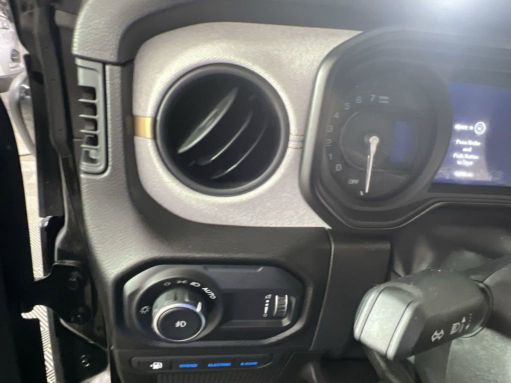 Used 2024 Black Jeep Sport image 18