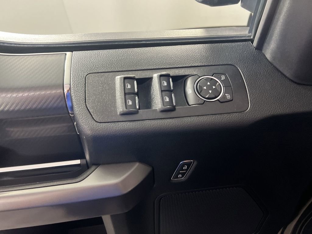 Used 2020 Magma Red Ford  image 22