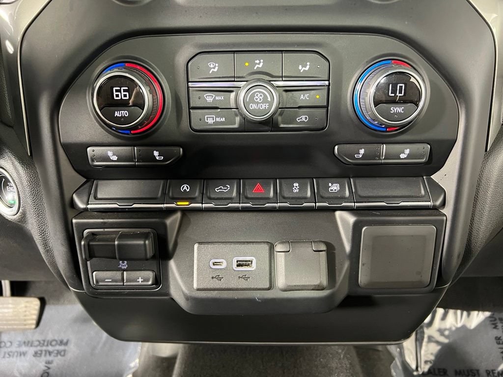 Used 2019 Black Chevrolet LT image 22