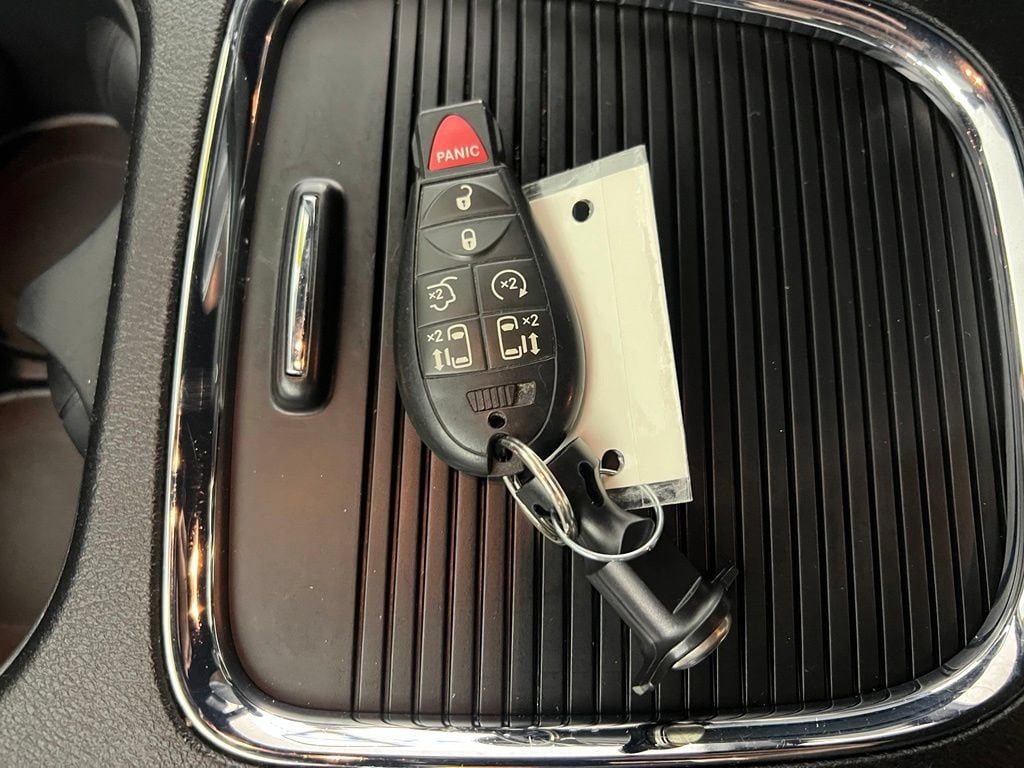 Used 2020 Octane Red Pearlcoat Dodge SXT image 37