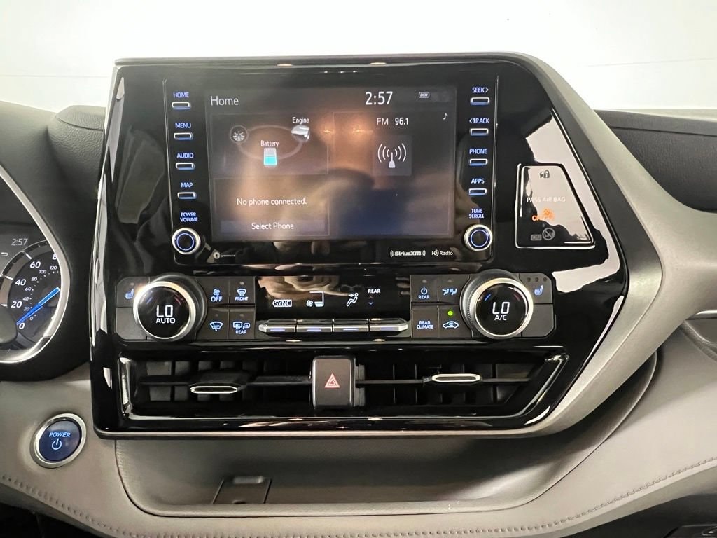 Used 2021 Magnetic Gray Metallic Toyota XLE image 26