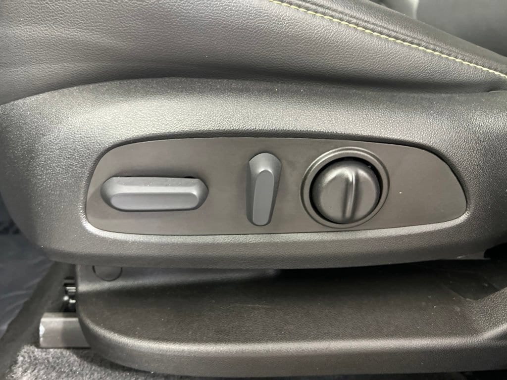 Used 2023 Sterling Gray Chevrolet LT Leather image 21