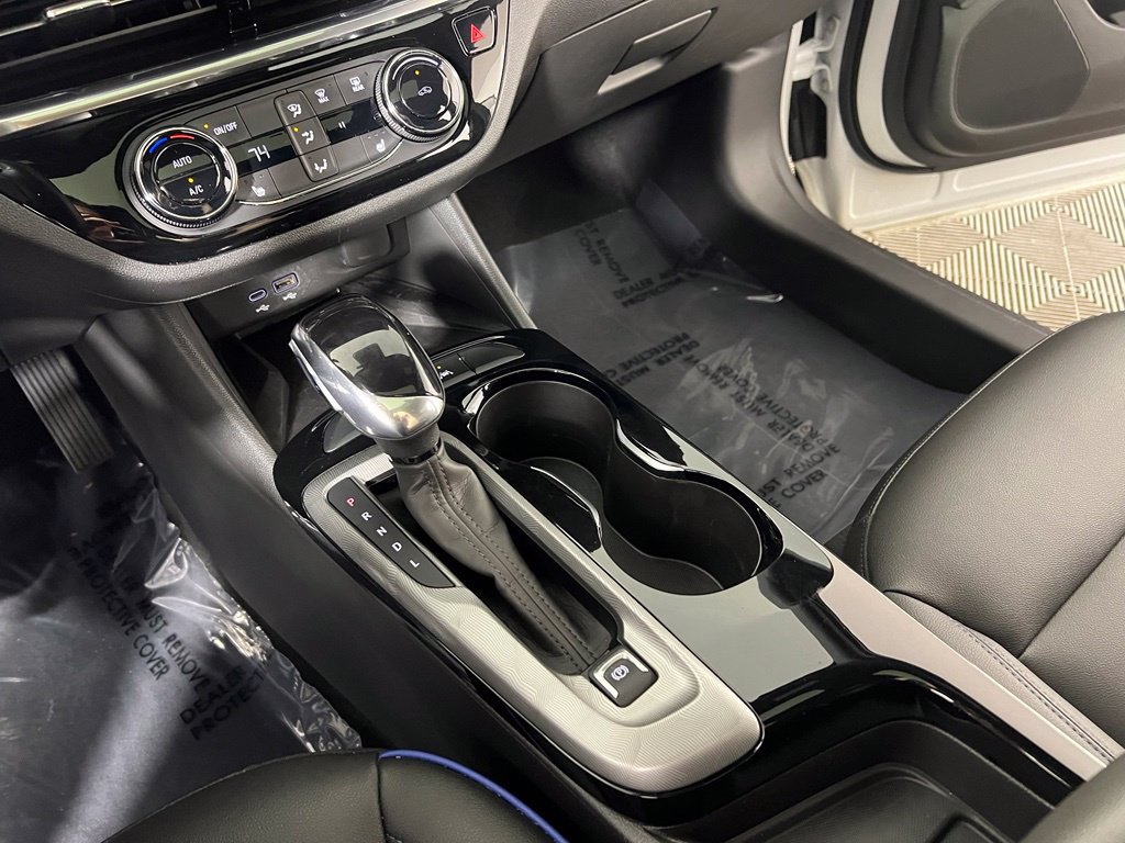 Used 2024 White Frost Tricoat Buick Sport Touring image 29