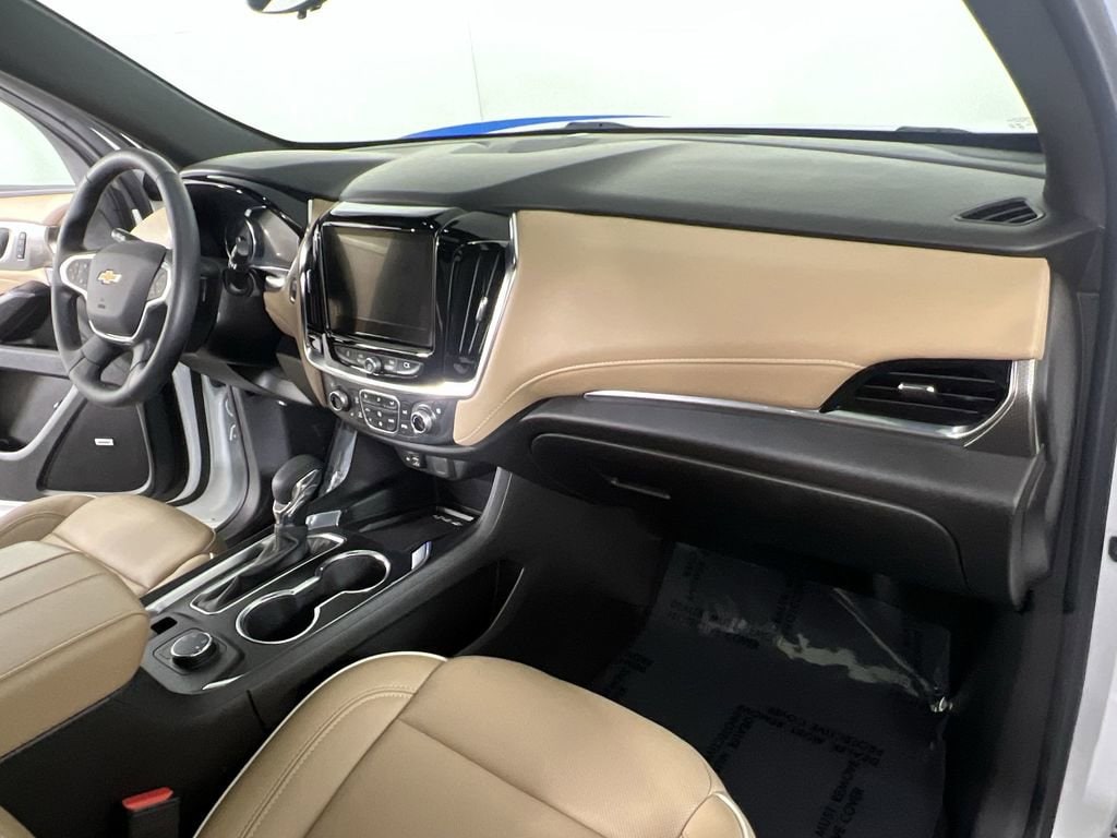 Used 2023 Summit White Chevrolet Premier image 31