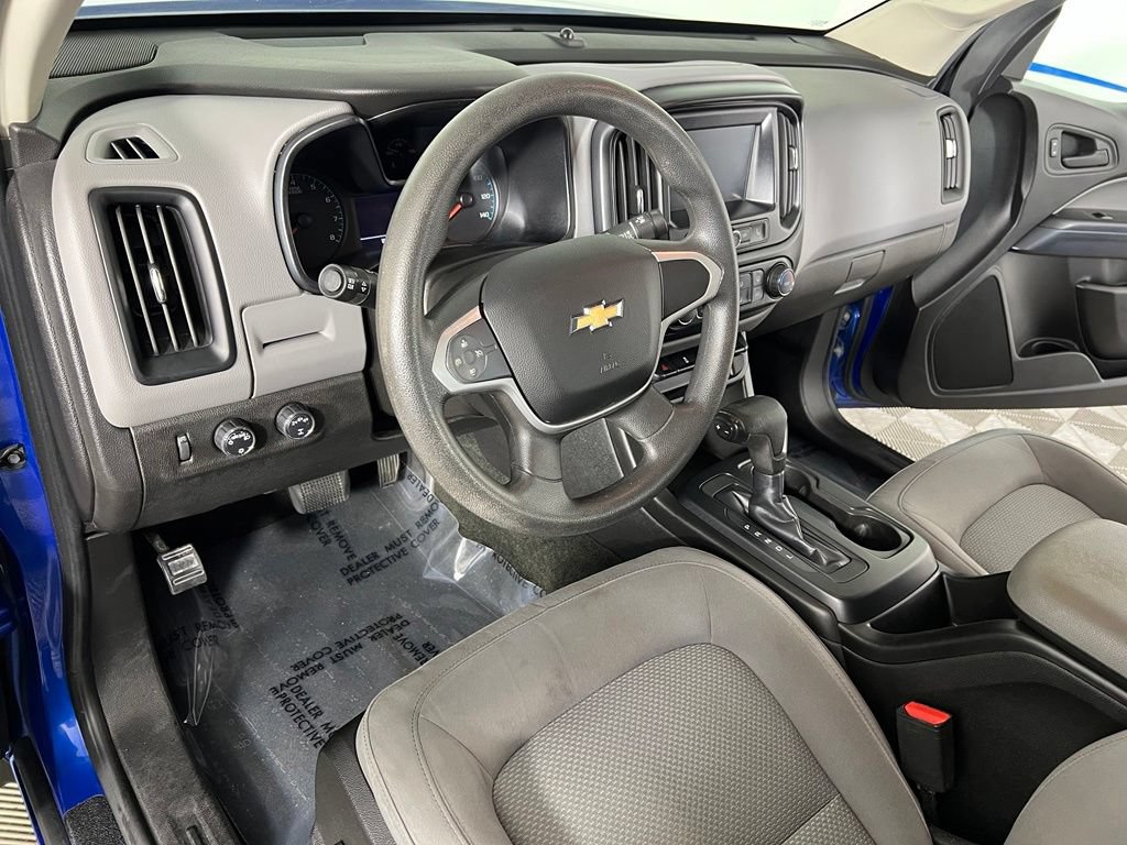 Used 2018 Kinetic Blue Chevrolet WT image 16