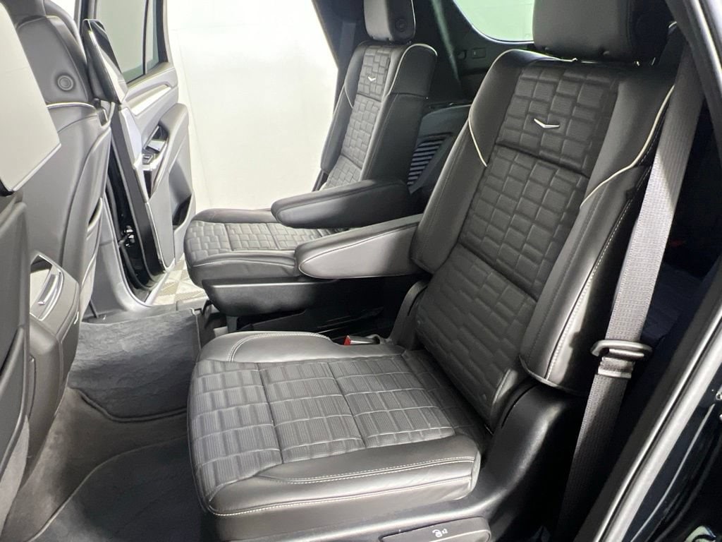Used 2026 Black Raven CADILLAC V-Series image 17