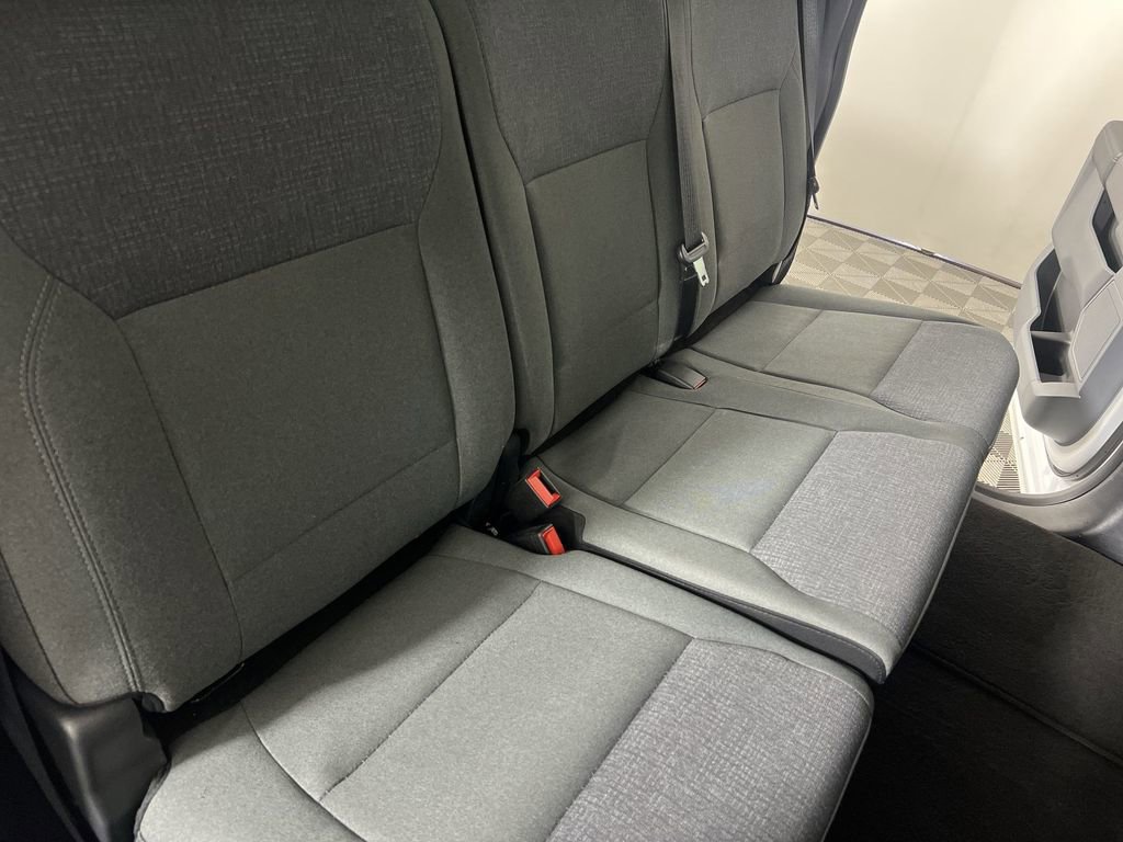 Used 2025 Oxford White Ford XLT image 25