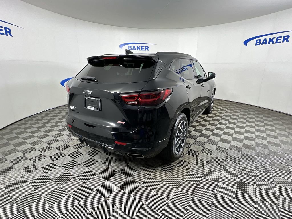 Used 2025 Black Chevrolet RS image 9