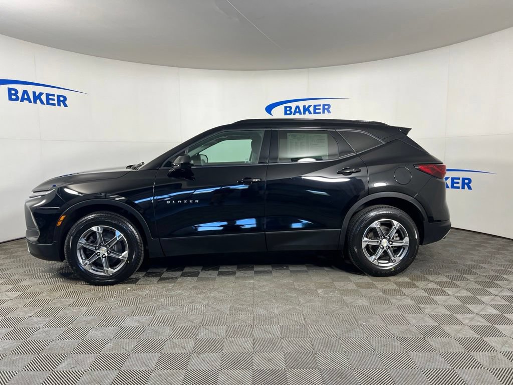 Used 2023 Black Chevrolet LT w/2LT image 2
