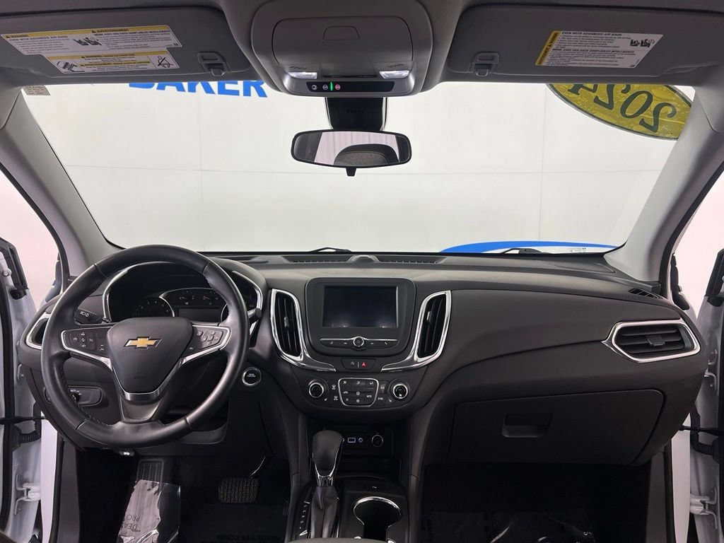 Used 2024 Summit White Chevrolet LT w/1LT image 10