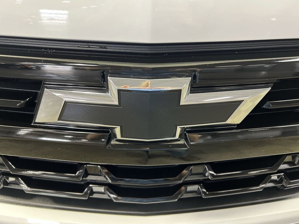 Used 2024 Summit White Chevrolet LT Trail Boss image 30