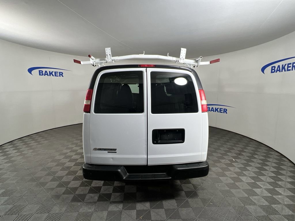 Used 2012 Summit White Chevrolet Work Van image 8