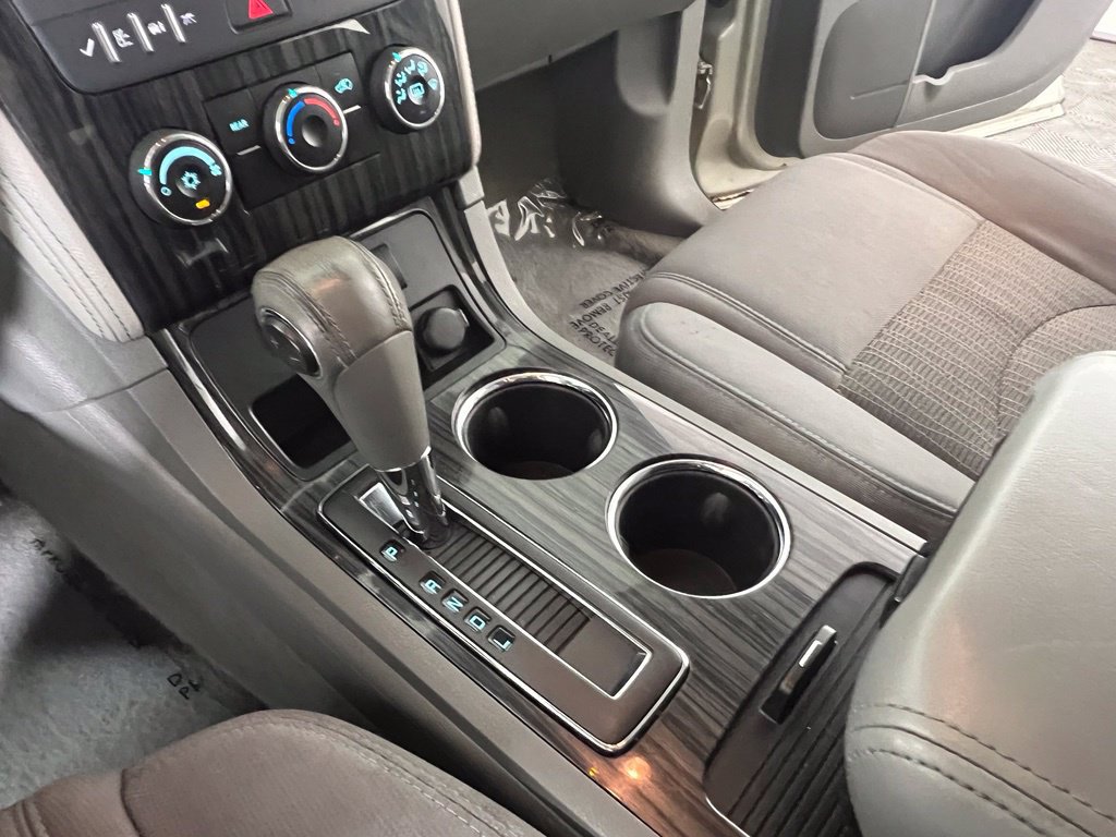 Used 2013 Champagne Silver Chevrolet 1LT image 29