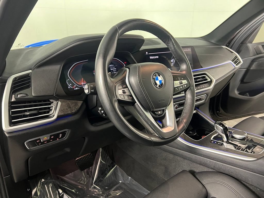 Used 2022 Sparkling Brown BMW xDrive40i image 19