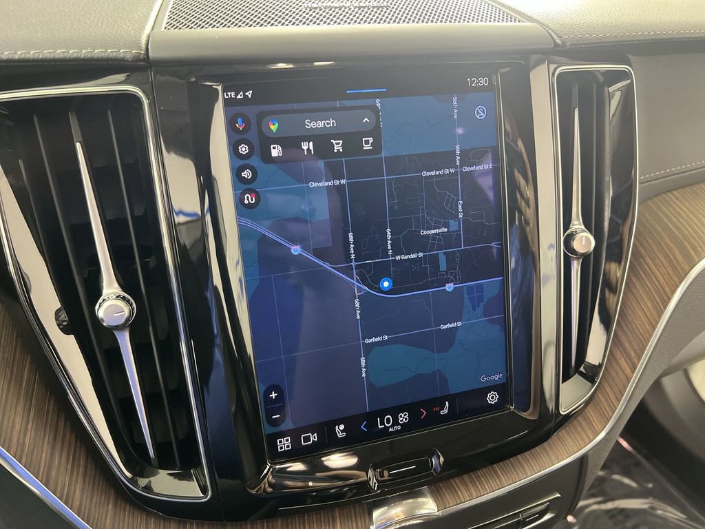 Used 2023 Crystal White Volvo B6 AWD Ultimate Dark image 14