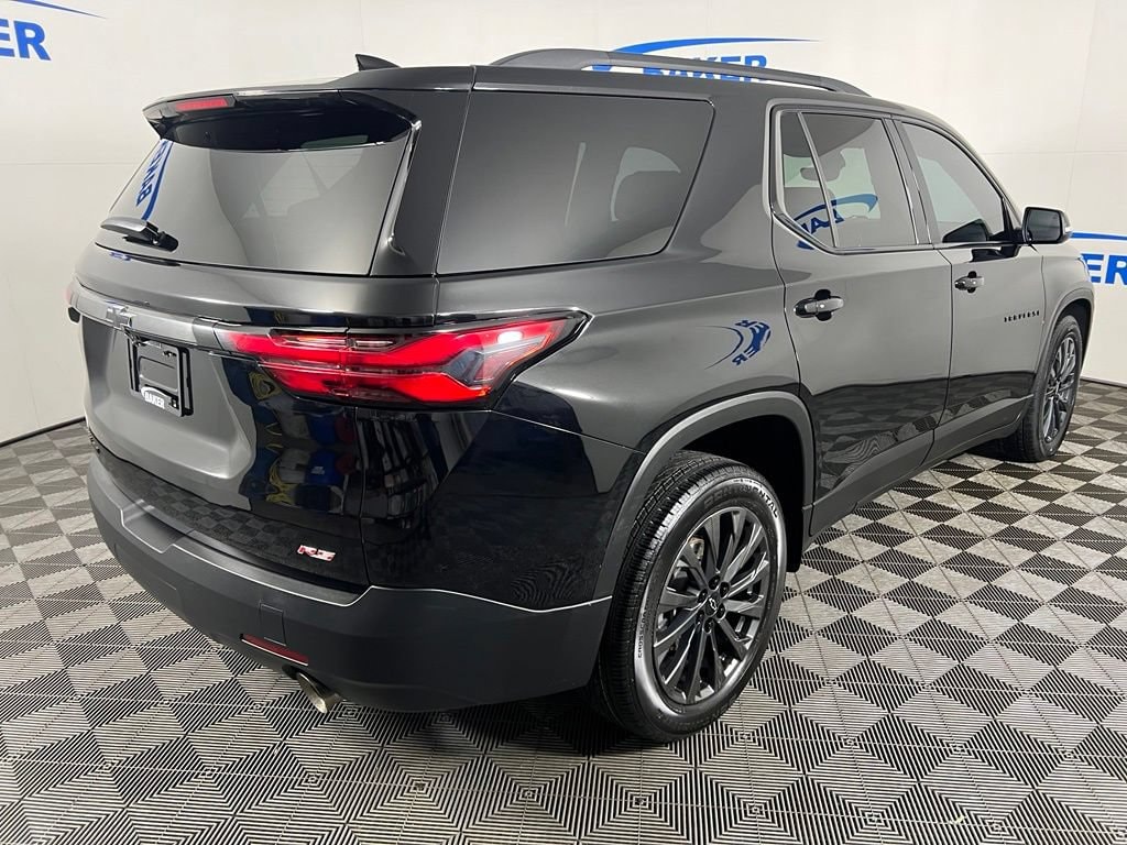 Used 2023 Mosaic Black Chevrolet RS image 6