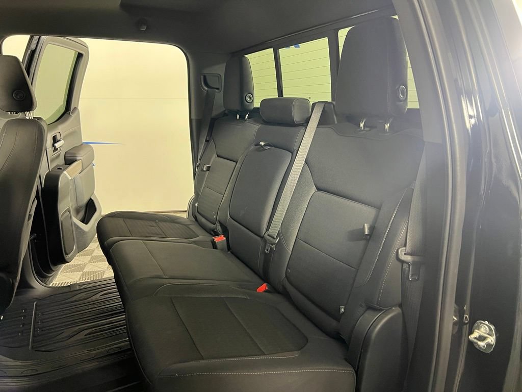 Used 2019 Onyx Black GMC SLE image 15