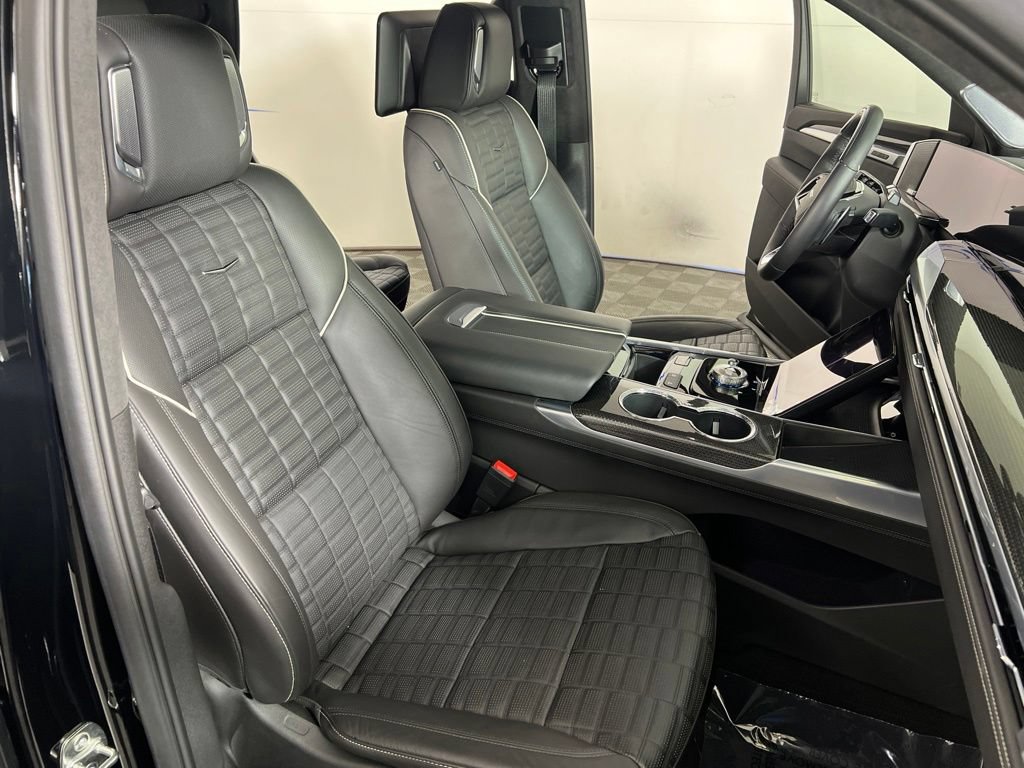 Used 2026 Black Raven CADILLAC V-Series image 12