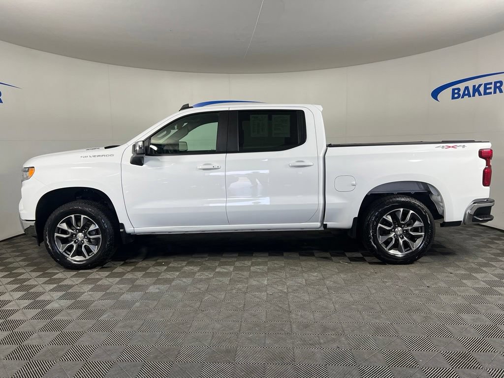 Used 2024 Summit White Chevrolet LT image 2
