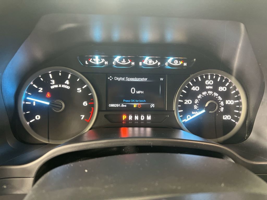 Used 2020 Magma Red Ford  image 13