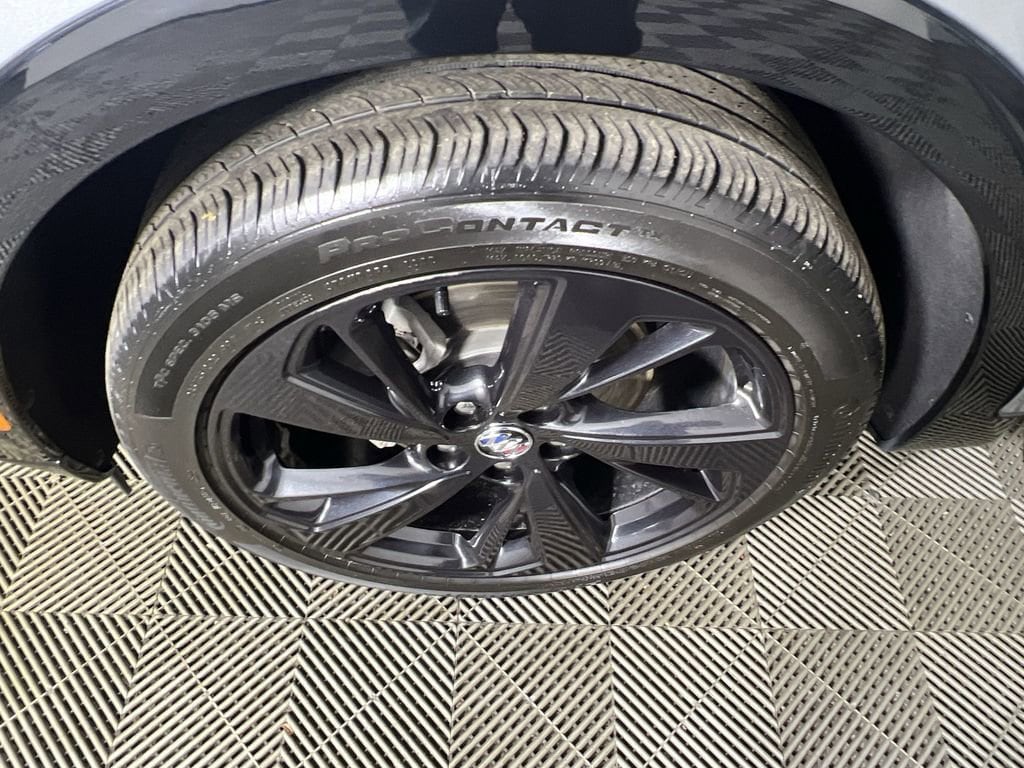 Used 2023 Moonstone Gray Buick Essence image 33