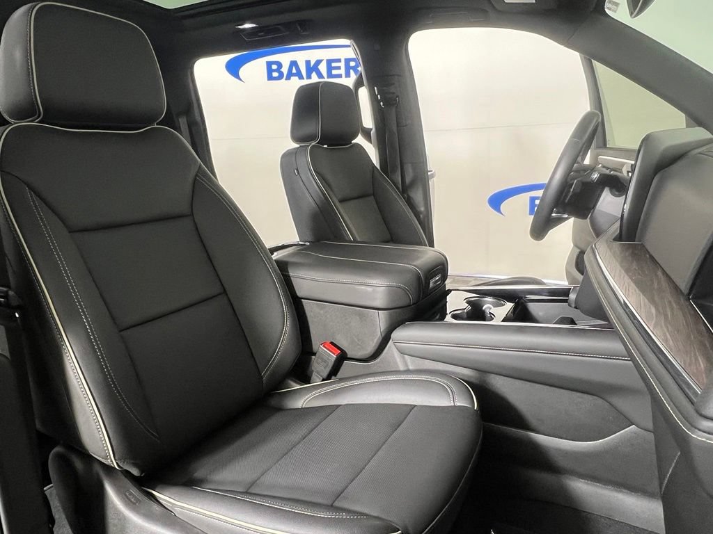Used 2025 Black Chevrolet Premier image 12